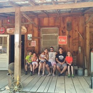 Meet your Posher, Victoria